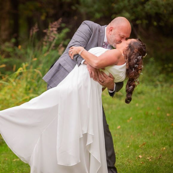 Meet your Posher, Amy - Picture 1 of 1